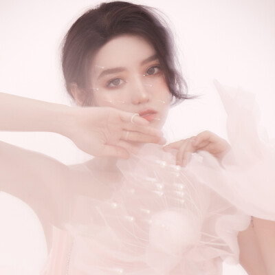 女生头像
御姐头像
三色堇儿/禁盗