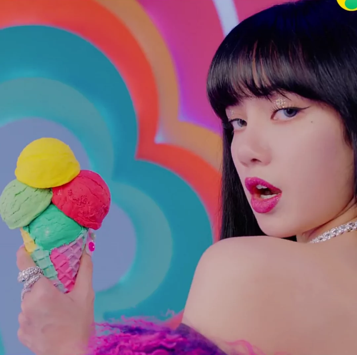 BLACKPINK新歌《Ice Cream》Lisa头像