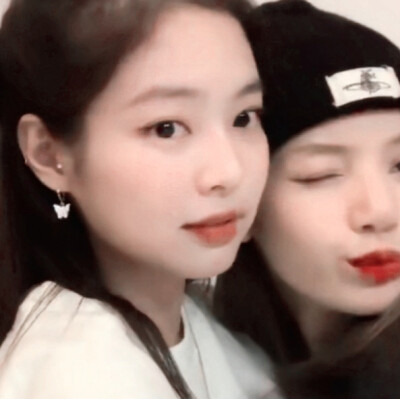 Jennie&Lisa
两个小宝贝
原截 词庸