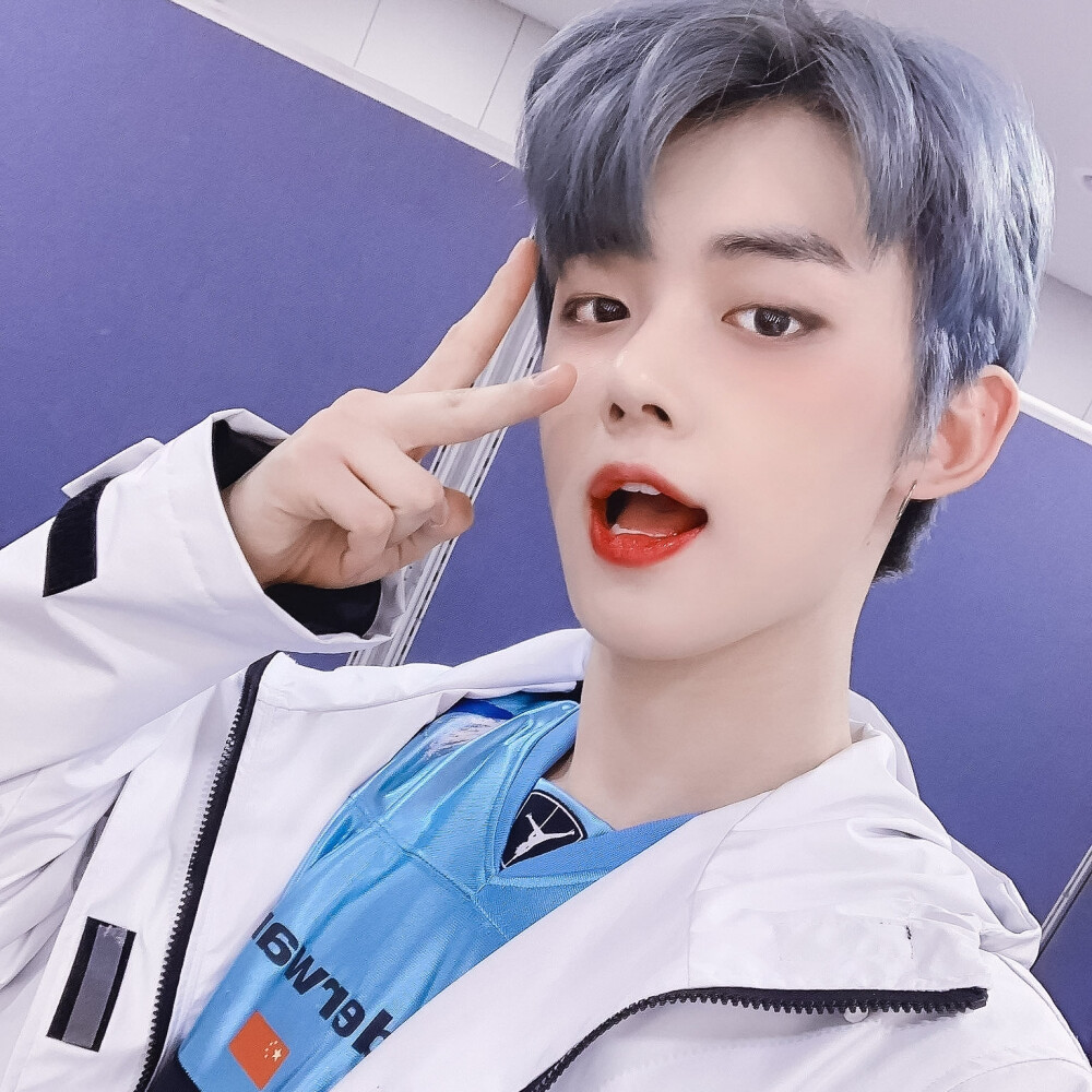 YEONJUN.