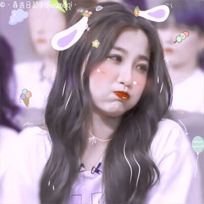 你和晚风都想拥入怀里
贴纸：扯扯裙边