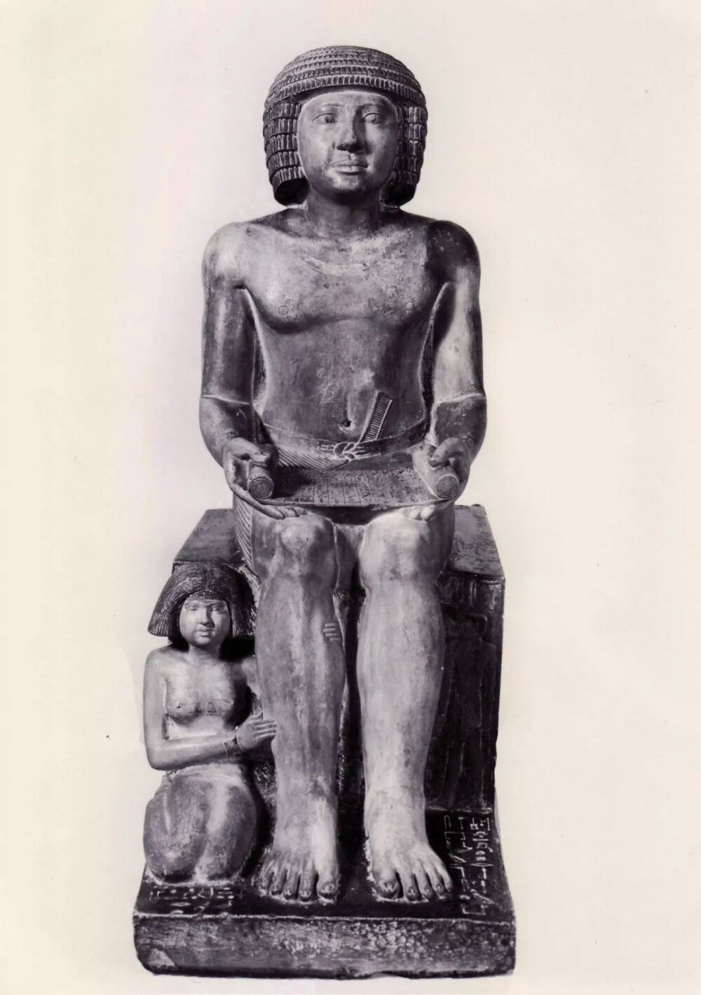 塞科姆卡雕像（Statue of Sekhemka），石灰岩，埃及古王国时期冫