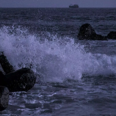 HY0708日记：
2020/8/30星期天
你是我黄粱一梦写不完的温柔 ​.