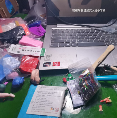 妈妈从一开始不让我用烤箱烤，到现在我一做完就抢去摆着玩。哎～女人真善变→_→