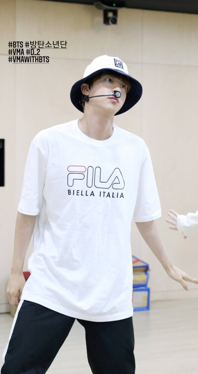 金硕珍
200829 bts.bighitofficial