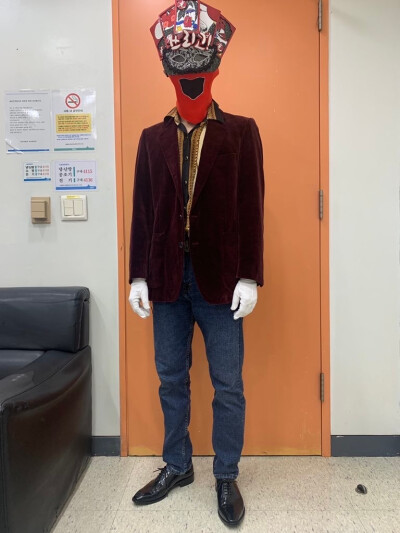 【官t】
20200830 承衍官t更新
[STAFF HARD]
20.08.30
今天的#蒙面歌王
WOODZ OOTD咔嚓
#WOODZ#曹承衍#ThreeGo
#WOODZ_OOTD #OOTD