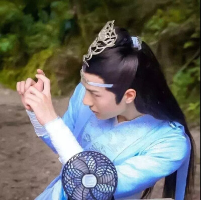 头像博君一肖情头