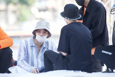 每一次的同框都让人激动不已
洪天逸&林乐杰