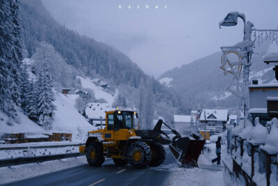 阿尔卑斯小镇一场雪