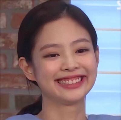 ☺︎ 甜糯jennie ☺︎
♡ 人间香奈儿 ♡ 