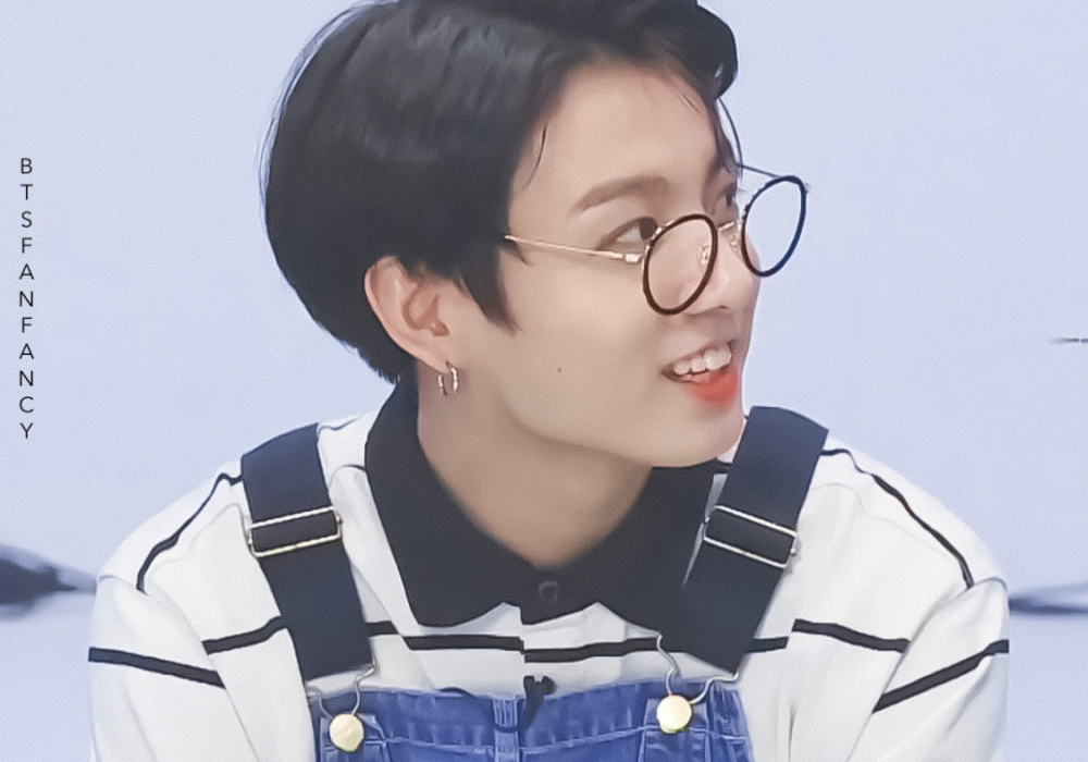 " "田柾国而已" 果果呐 这是我陪你过的第二个生日啦 虽然只是短短的