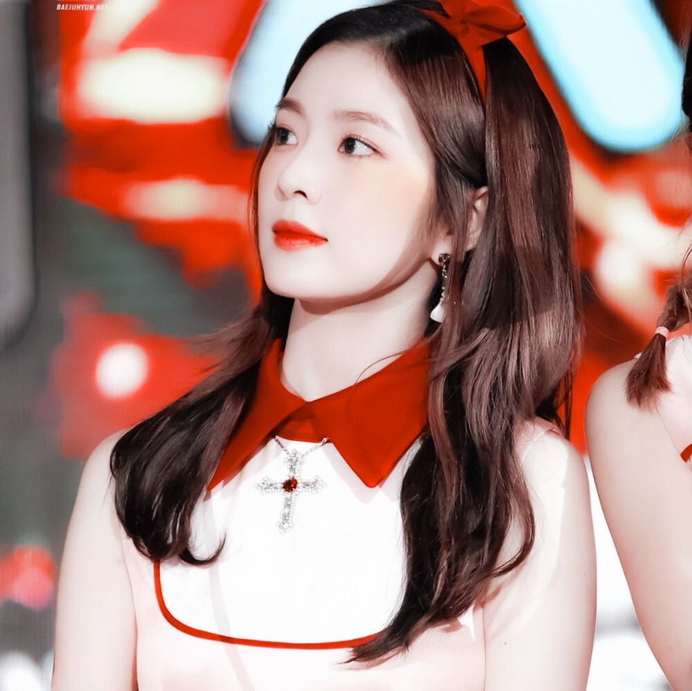 ©r.BAEBY
明知道这是一次 难愈合的伤害