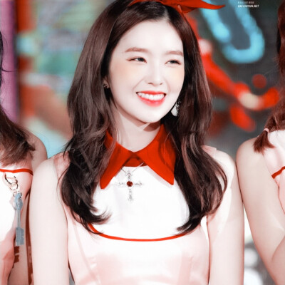 ©r.BAEBY
明知道这是一次 难愈合的伤害