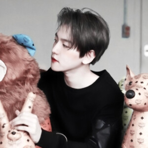 “宝宝，对不起，还有，我爱你，是真的。”
    “宝贝代表风流，宝宝代表归宿...”