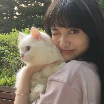 #闺蜜头像#
遇见你满是心酸皆是遗憾.