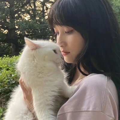 #闺蜜头像#
遇见你满是心酸皆是遗憾.