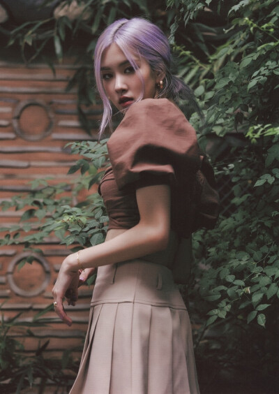 “我会变得更好，因为你但不是为了你”
@程楚_