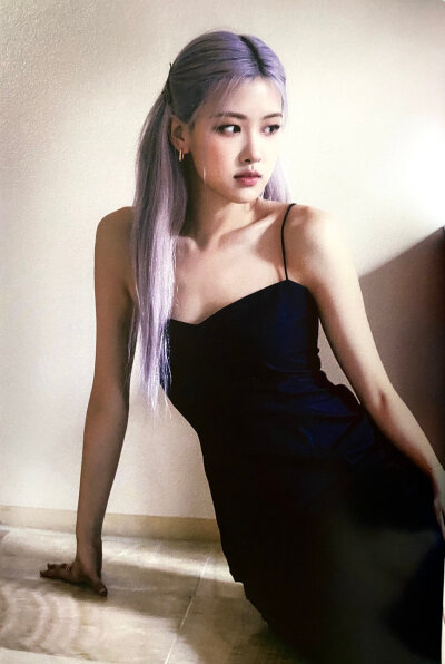 你是摘花稚子，我是葬花的多情人
@程楚_