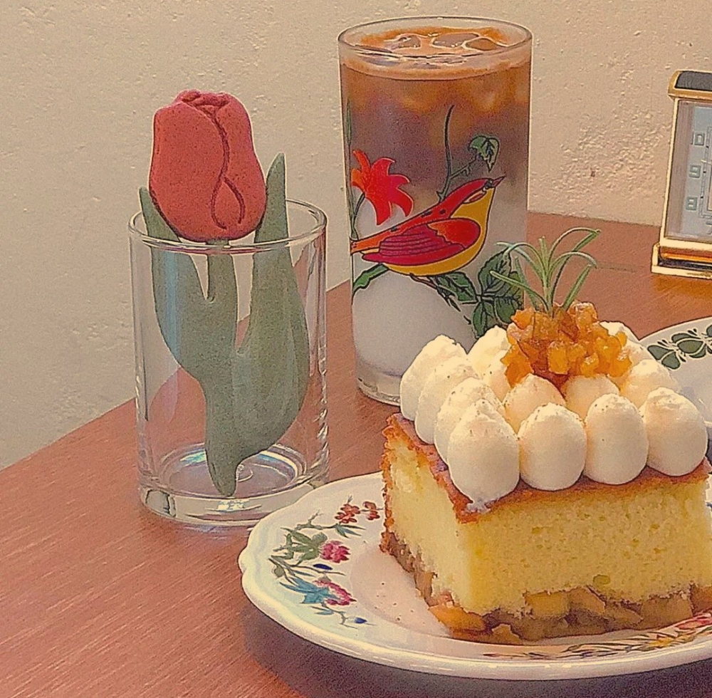 ·教师节·
还记得你最喜欢的老师姓什么嘛？
评论区接龙“✘老师”
