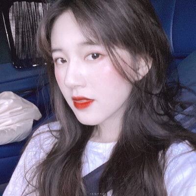 赵露思自拍合集©神奇飞天猪