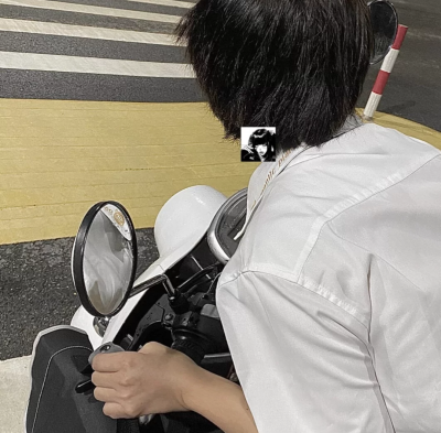 男头/控制不住情绪。