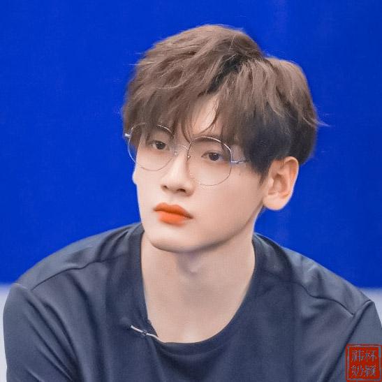 “是我不配有库存这种东西”
R1SE翟潇闻头像|顾雨曦