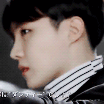 郑号锡 动图，侵删