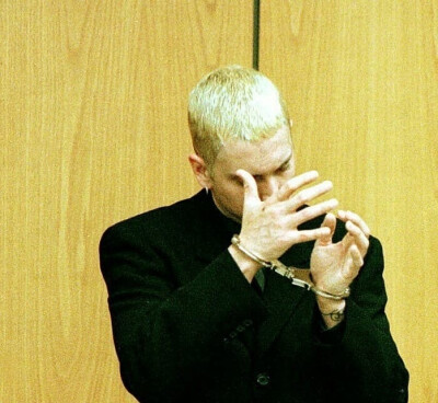 눈_눈二传注明
Eminem