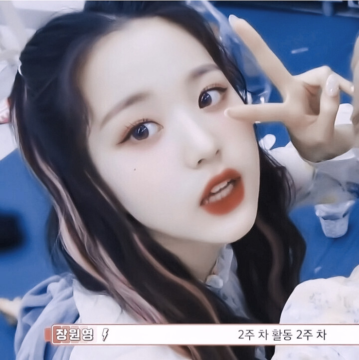 
每个女孩都是公主无论在破阁楼里还是城堡里。
原截宋喻安
