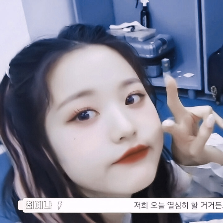 
每个女孩都是公主无论在破阁楼里还是城堡里。
原截宋喻安
