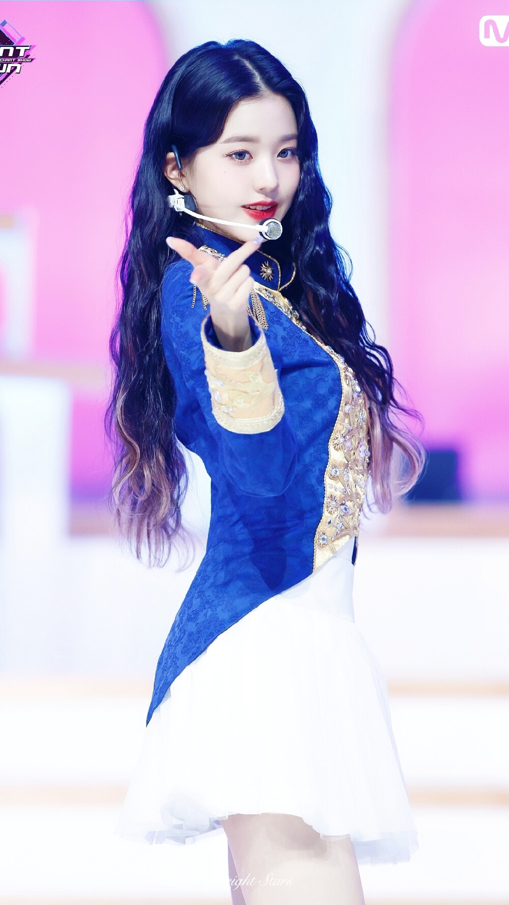 izone张元英手机壁纸