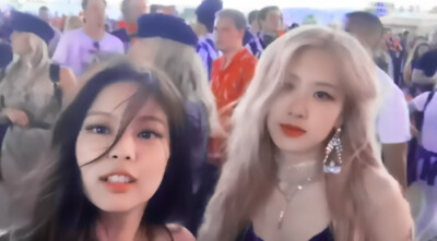 ©尤小七
看简介