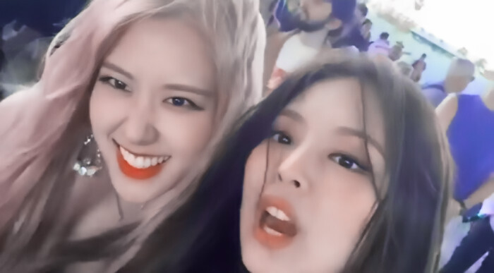 ©尤小七
看简介