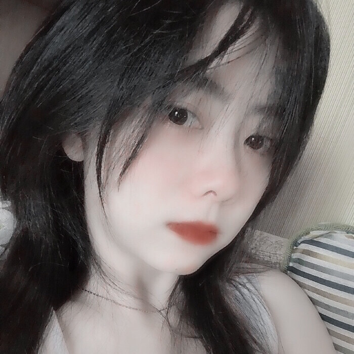 
' 晶さんはとても美しいです。 /