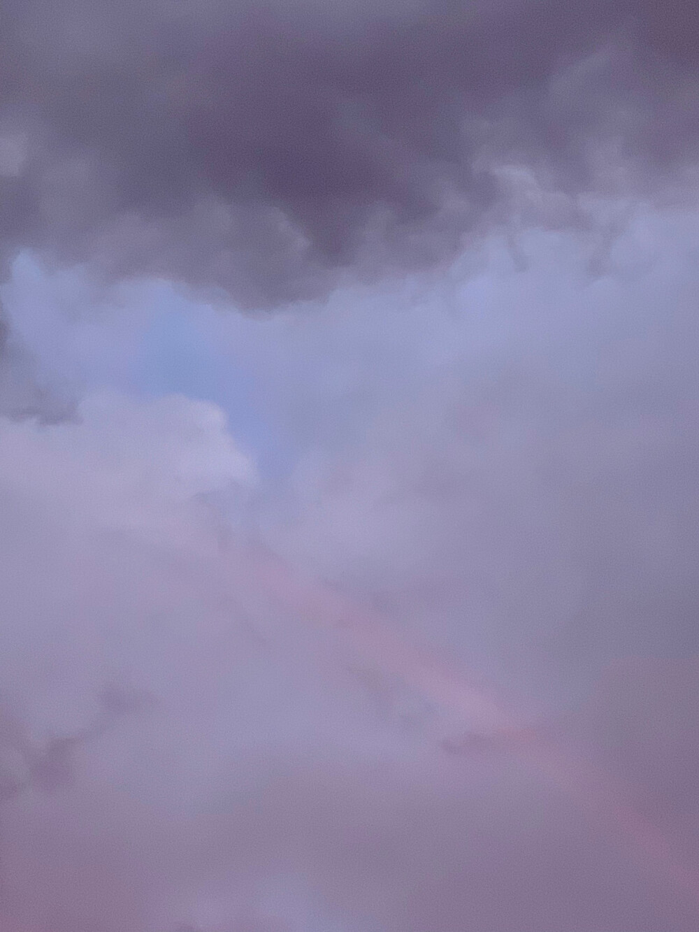 2020.9.8
天空 壁纸 键盘图 背景 静谧