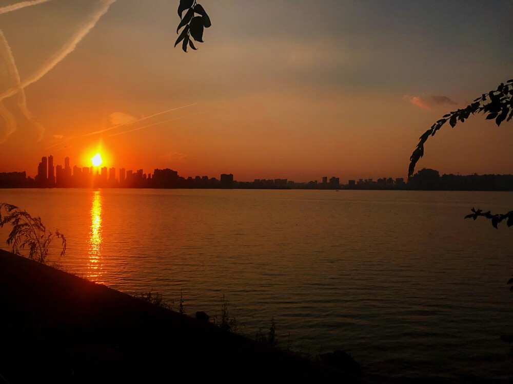 下班后的夕阳每日唯一的期盼