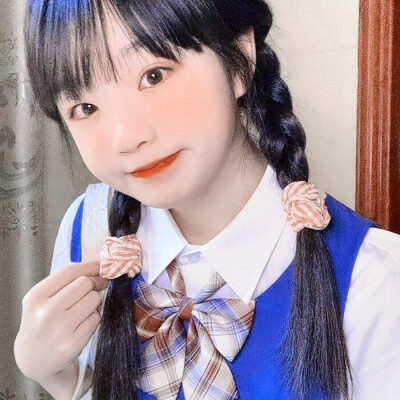 ¹兔咚溢奶 ²原截蒙蒙
单图点赞收藏使用!!
#头像 女生头像 闺蜜头像