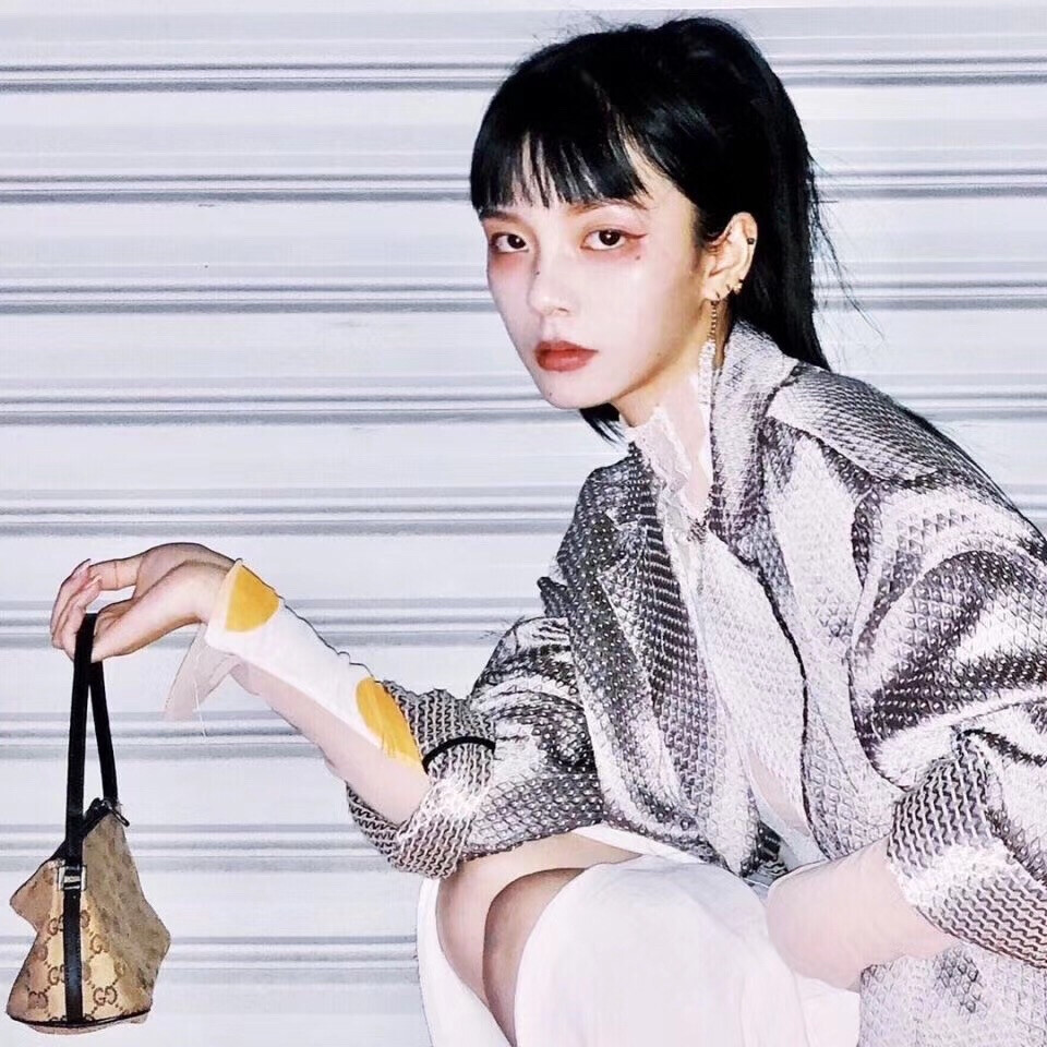 P̶E̶A̶C̶E̶M̶I̶N̶U̶S̶O̶N̶E̶·自截