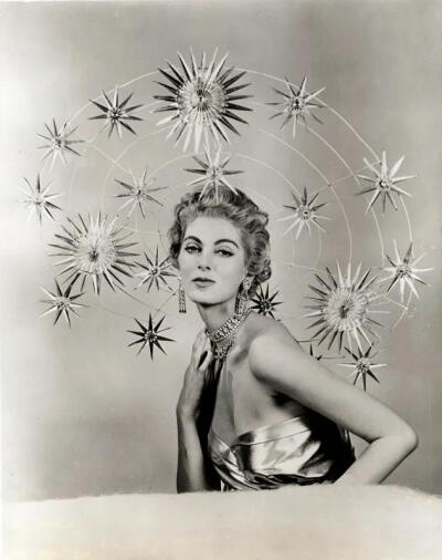 卡门·戴尔·奥利菲斯（Carmen dell'orefice）