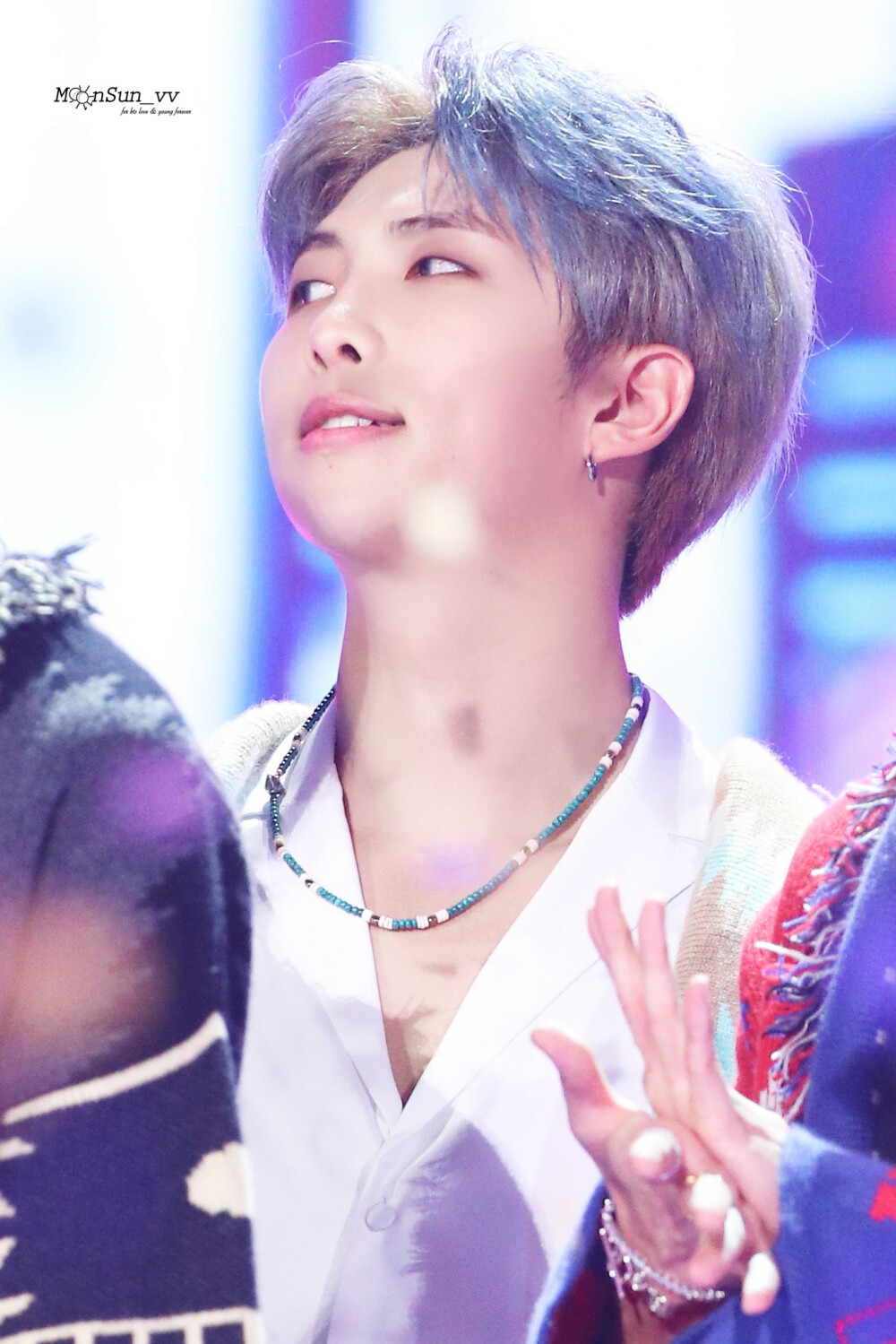 金南俊生日快乐