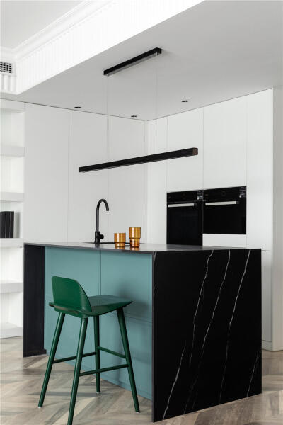 157㎡法式优雅和斯堪的纳维亚式
清新简约三居室。
#家居装修# #家居# #装修# #室内设计# 