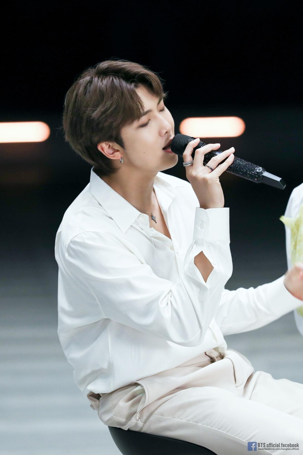 金南俊生日快乐