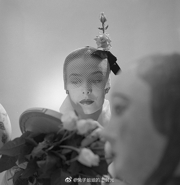 玛莎·博斯（Martha Boss），苏珊·德莱尼（Suzanne Delaney），多维玛·霍恩（Dovema Horn）等的黑白老照片 