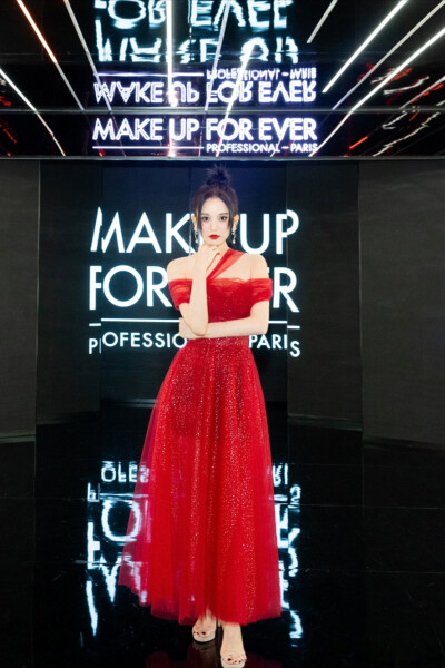 古力娜扎 MakeUpForEver活动