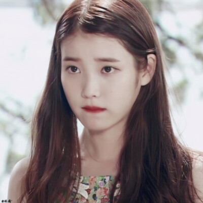 改自小辣椒。
IU李知恩。