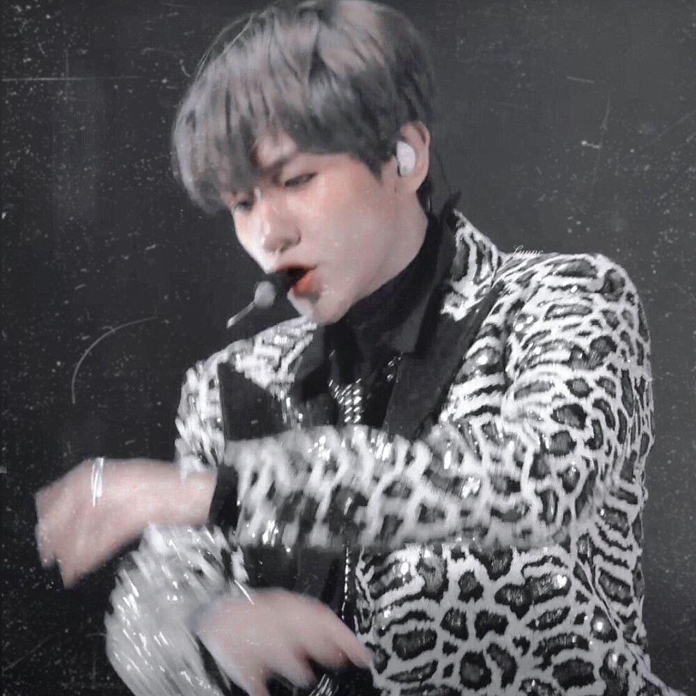 “很可惜
没有成为你的偏执和理想。”
边伯贤｜禁二改禁商用二传注明
.Lynne.