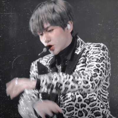 “很可惜
没有成为你的偏执和理想。”
边伯贤｜禁二改禁商用二传注明
.Lynne.