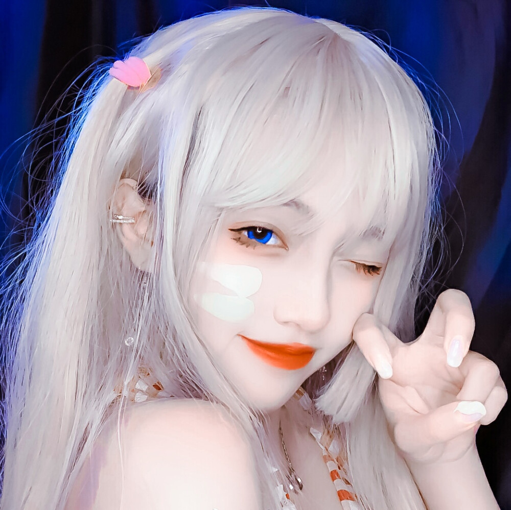 
◎太懂事不是一件浪漫的事
女头/尹书沅●