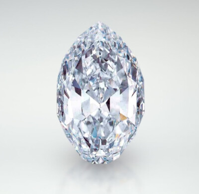 The Mouawad Splendour 钻石
拍场：Sotheby’s 日内瓦，1990年
成交价：1280万美元
重101.84ct，采用水滴形切割，达到 D 色，IF 净度。