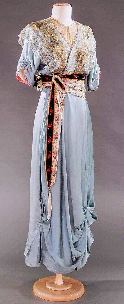 1910-1912左右的晚礼服 